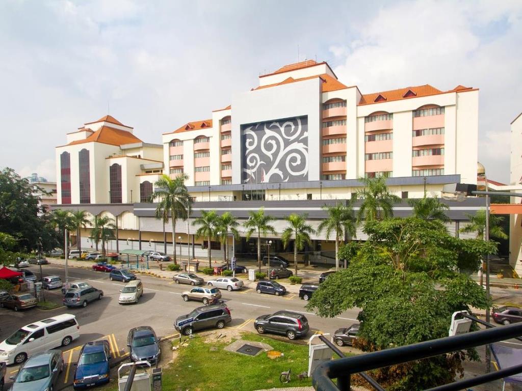 Sri Petaling Travel Guide For First Timers