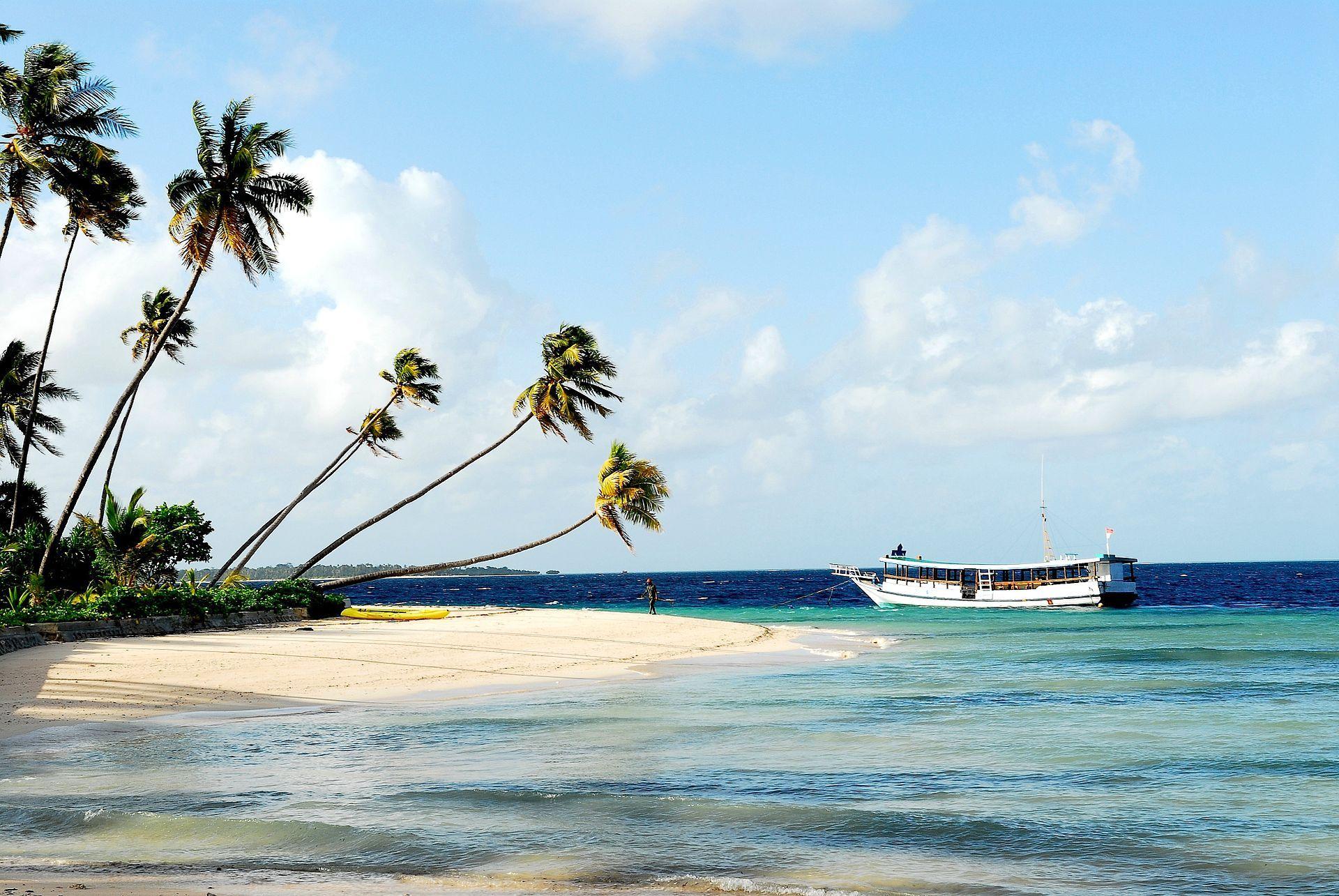 Beauty Of Seven Marine National Parks In Indonesia: Good Places For Your Vacation